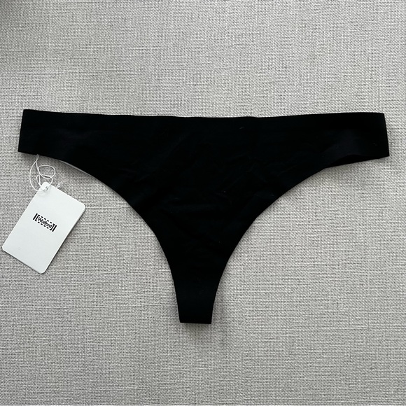 WOLFORD Black Cotton Contour String Thong - Picture 6 of 9
